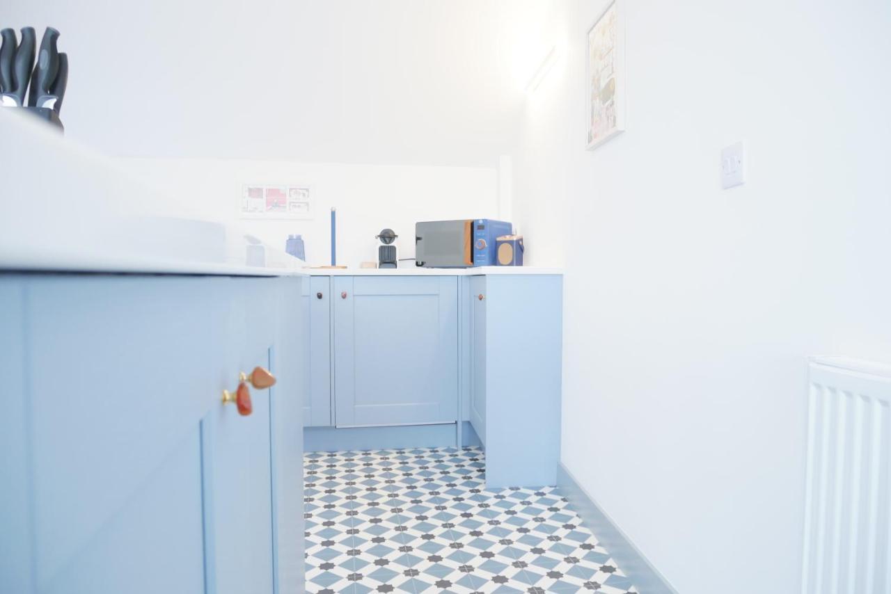 Sunset View, 2 Bedrooms In The Heart Of Holt With Parking المظهر الخارجي الصورة