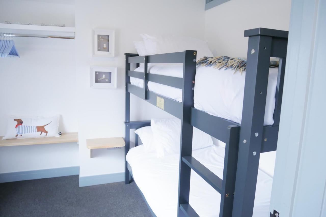 Sunset View, 2 Bedrooms In The Heart Of Holt With Parking المظهر الخارجي الصورة