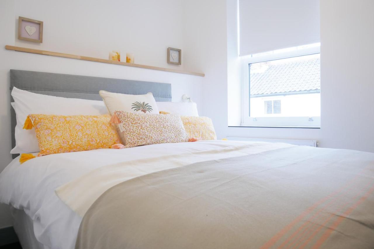 Sunset View, 2 Bedrooms In The Heart Of Holt With Parking المظهر الخارجي الصورة